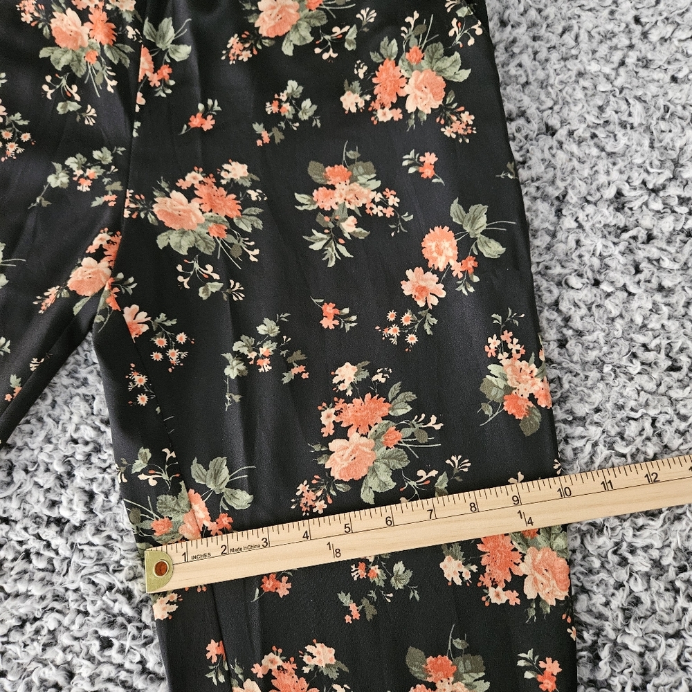 Black Floral Satin Jumpsuit M Medium Sleeveless Jogger Pant Women's Romper - Picture 12 of 14